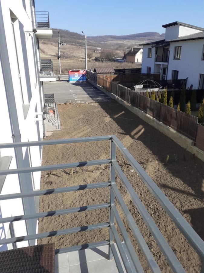 Sara Apartman Livezeni  Exterior photo